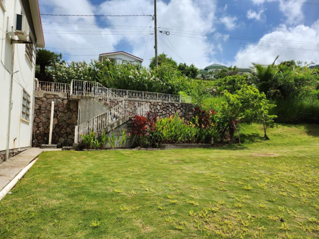 Dominica houses, house for sale in St. Aroment, Dominica.